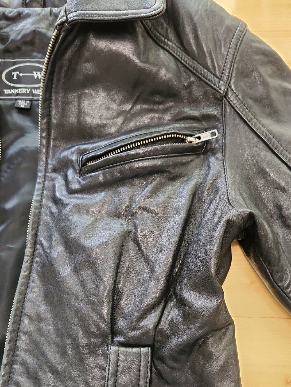 VINTAGE 80s Shoulder Pad Belted Tannery West Women's Black Leather Jacket M - Picture 13 of 16